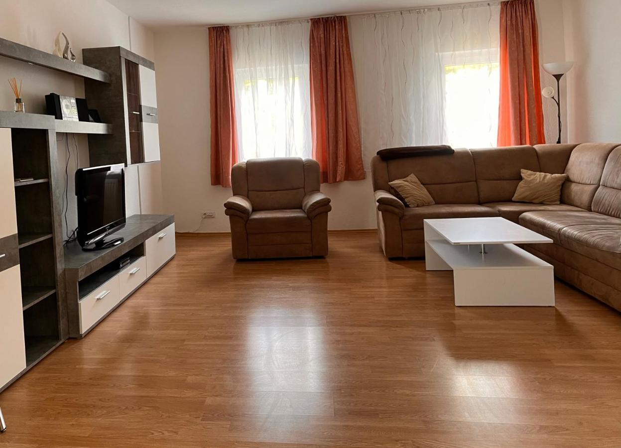 Ferien Am Maar Apartment Даун Екстериор снимка